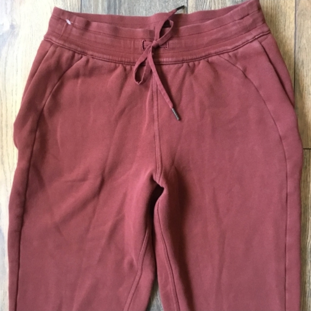 Lululemon Athletica Terracotta Joggers Old School - Picture 3 of 10